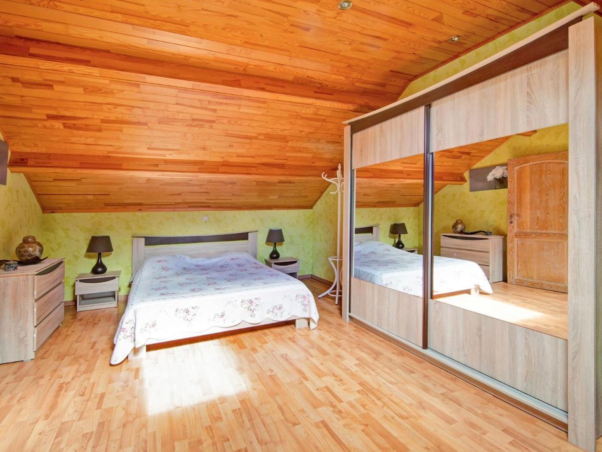 Enjoy A Relaxing Break For Two And Discover Durbuy Biron Rum bild